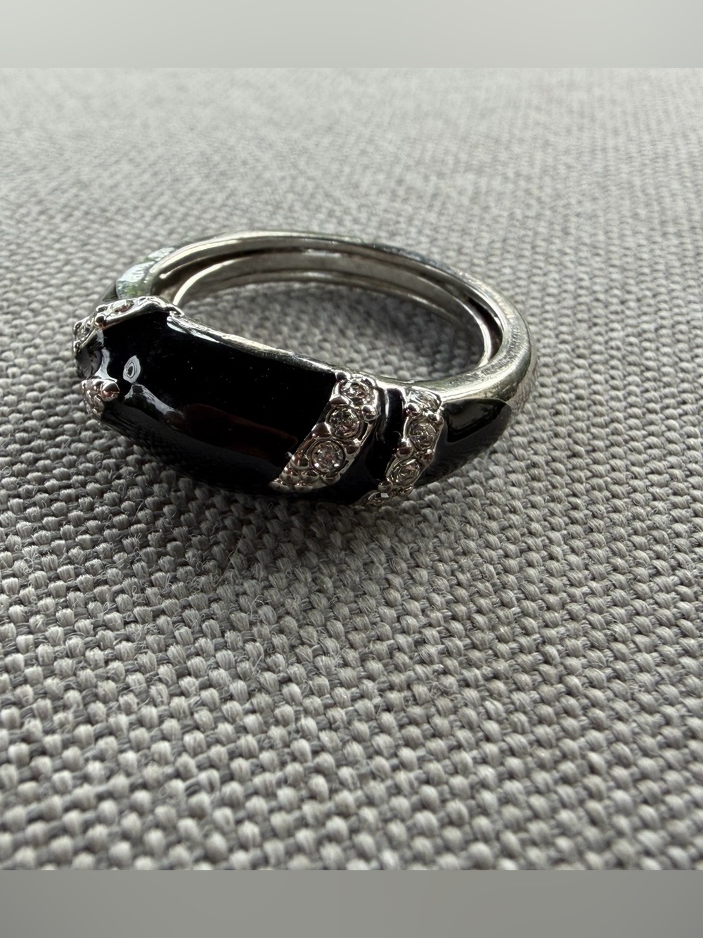 Vintage Avon Silver Ring w/ Black Gemstone